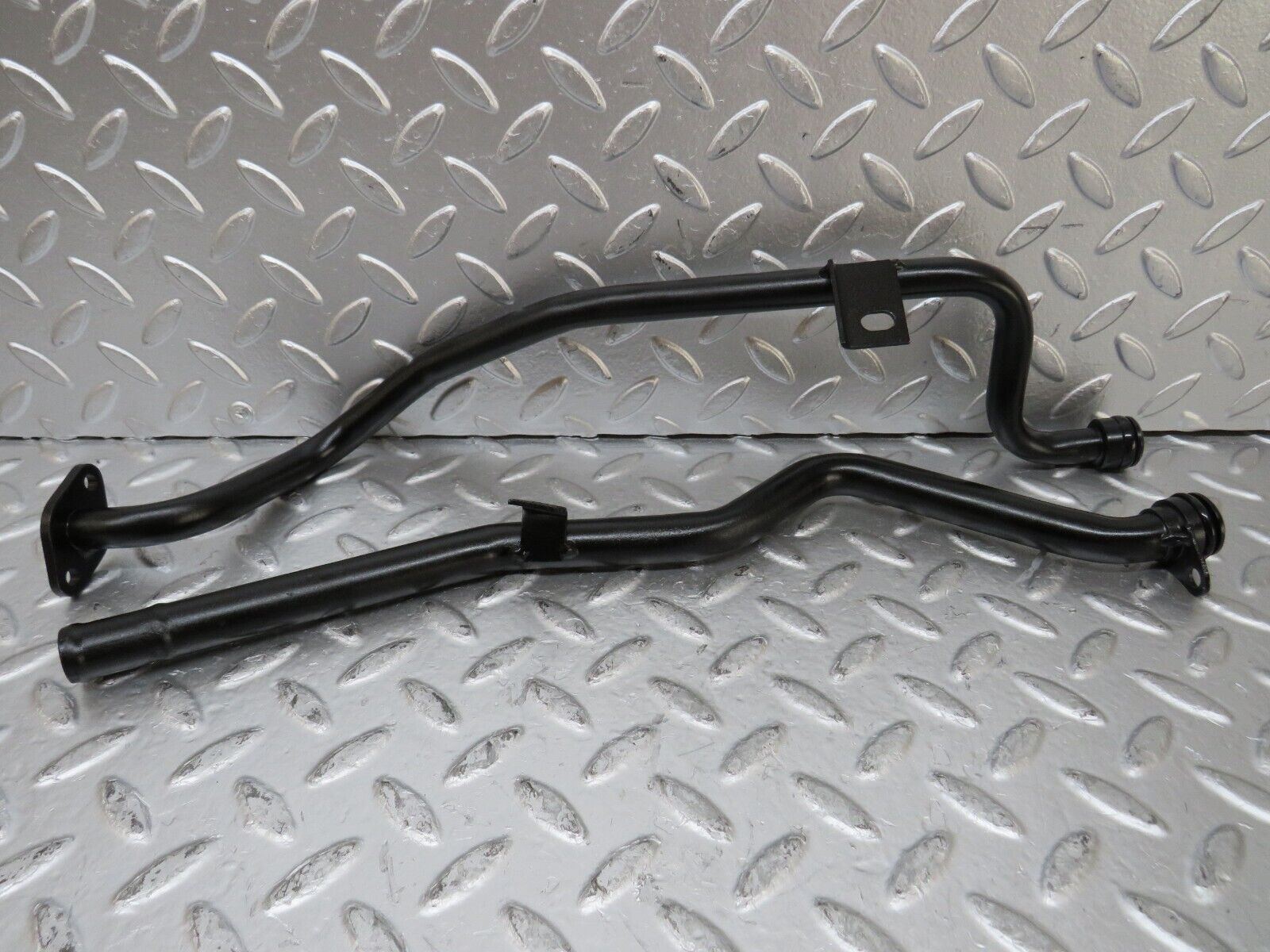 25967 Mercedes-Benz W124 280E Cooling Hose Pipe