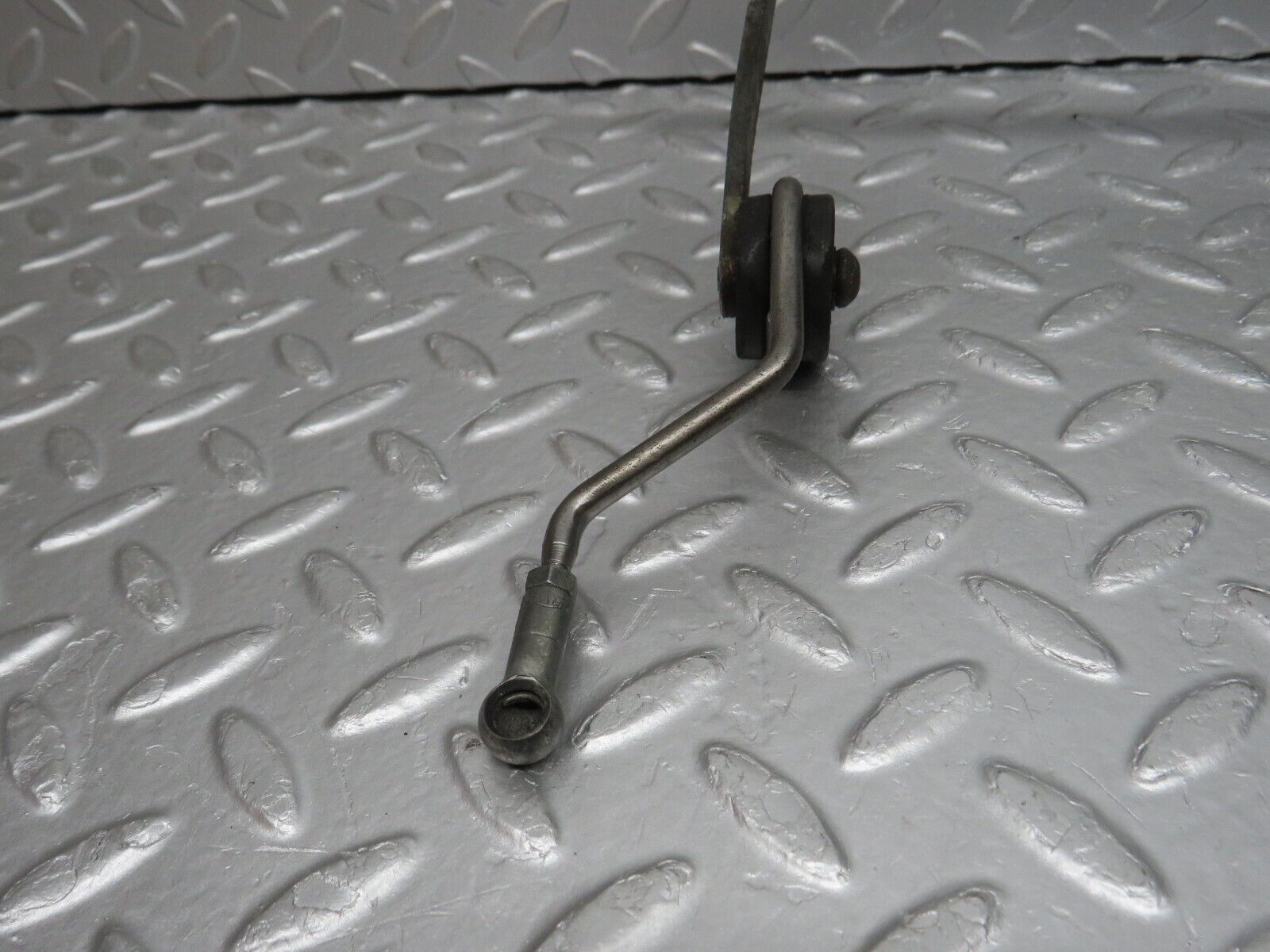 39215 Mercedes-Benz R107 500SL Accelerator Pedal Linkage