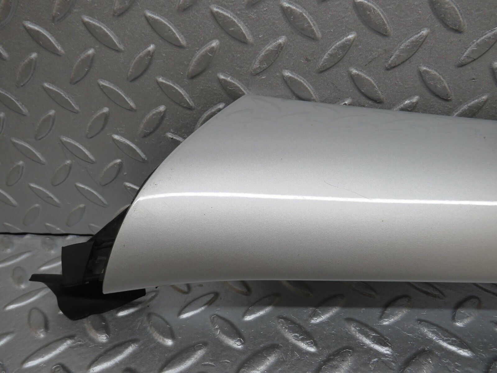 39354 Mercedes-Benz R129 320SL Coupe A Pillar Exterior Cover Trim Right 1296980218 1296980298