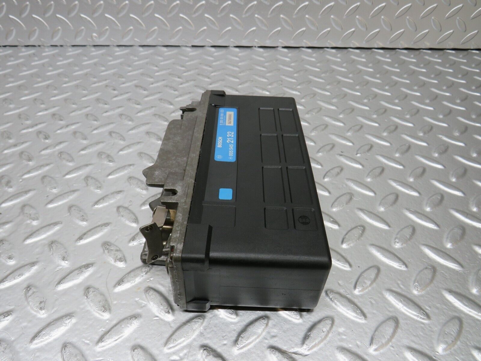 25220 Mercedes-Benz W201 190D ABS Control Unit Bosch 0055452132