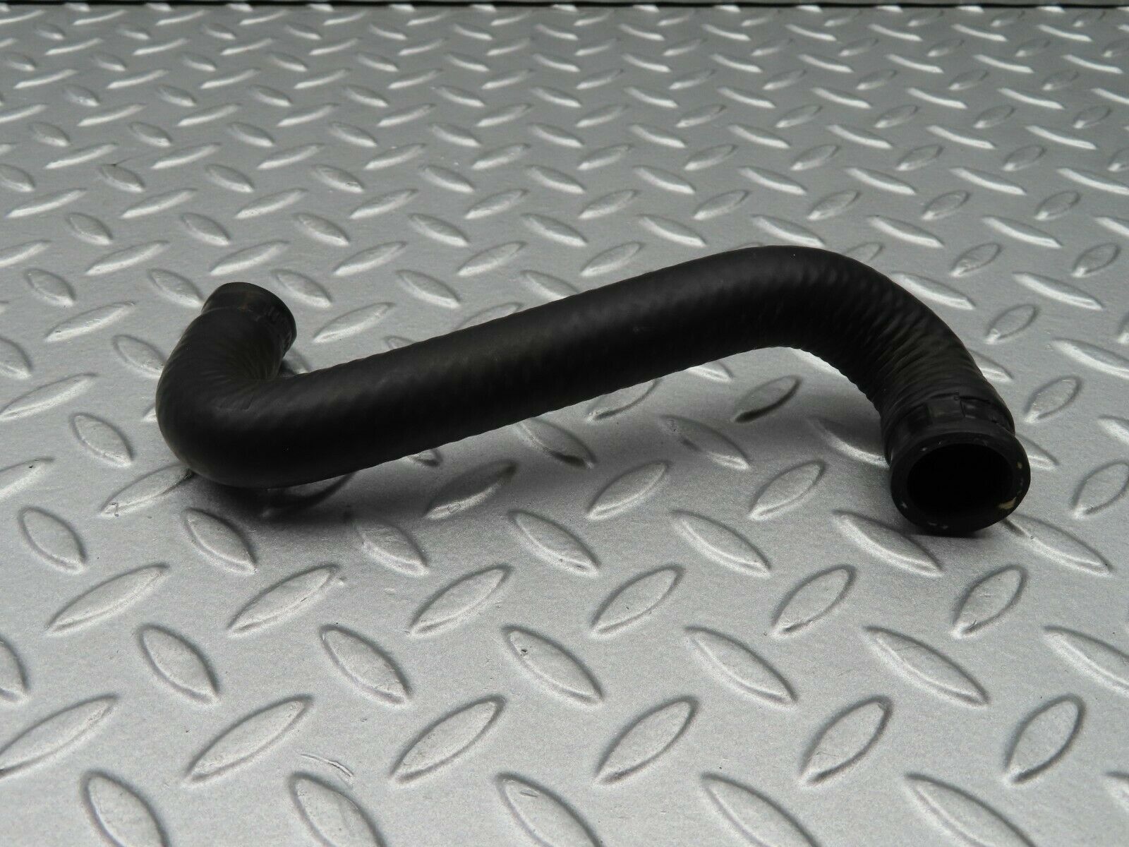 5178 Mercedes-Benz R107 350SL Coupe Water Hose Pipe
