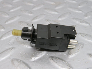 39635 Mercedes-Benz R129 320SL Coupe Brake Light Switch 0015450109