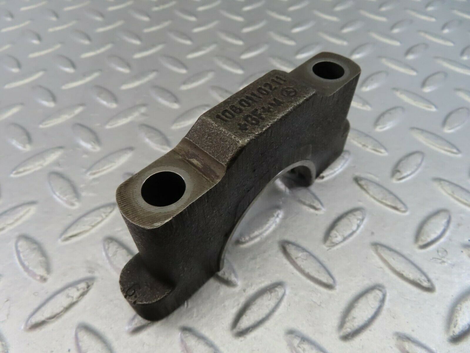9877 Mercedes-Benz C123 280CE Coupe Crankshaft Bearing Holder Block 1080110211