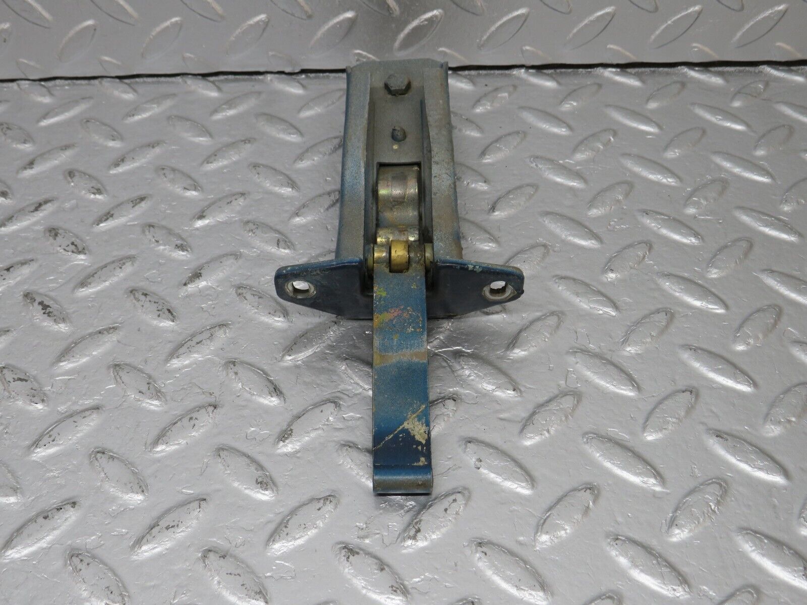40277 Mercedes-Benz W110 230 Rear Door Safety Check Strap 1107230127