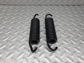 41165 Mercedes-Benz W126 300SE Bonnet Hinge Spring