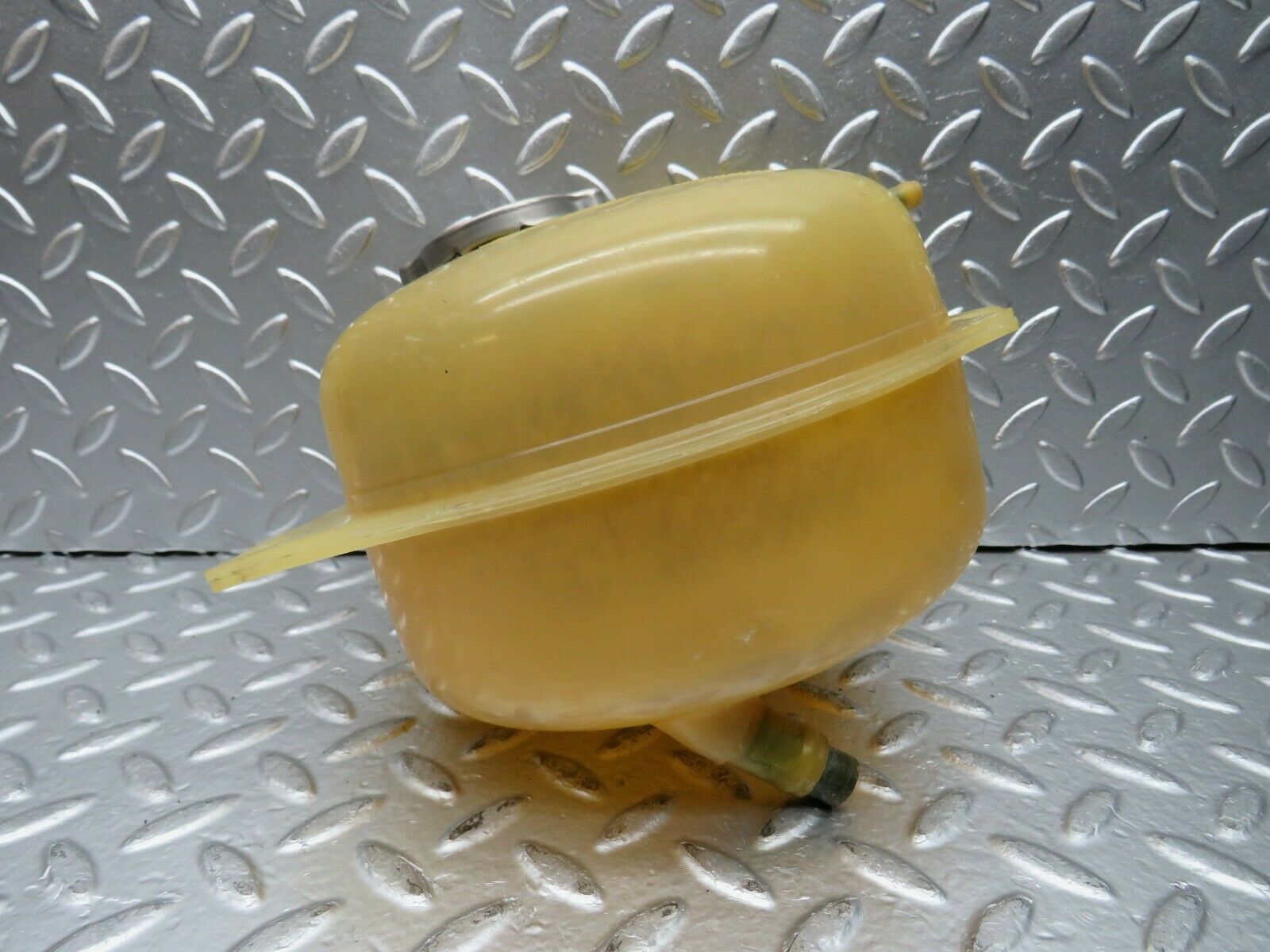 22674 Mercedes-Benz C107 450SLC Coupe Coolant Tank Reservoir Behr 1075000149