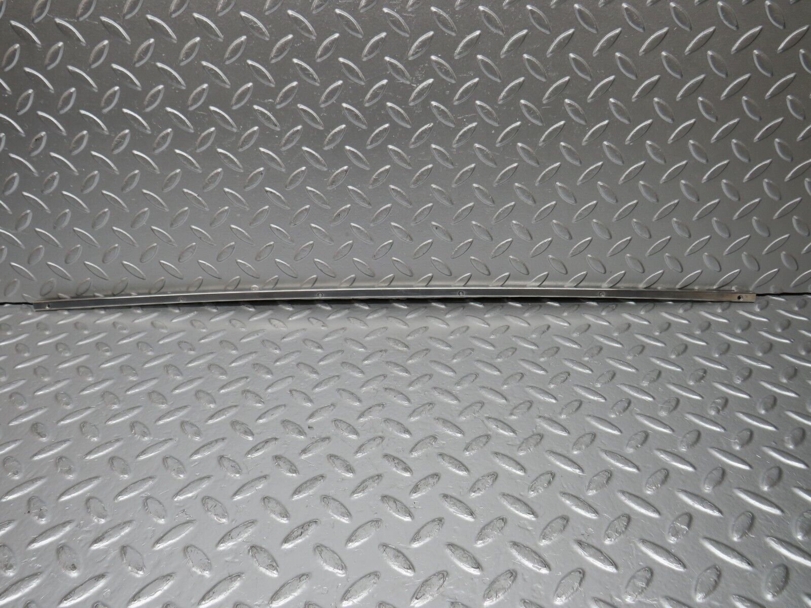 30774 Mercedes-Benz W201 190E 2.0L Sunroof Chrome Trim