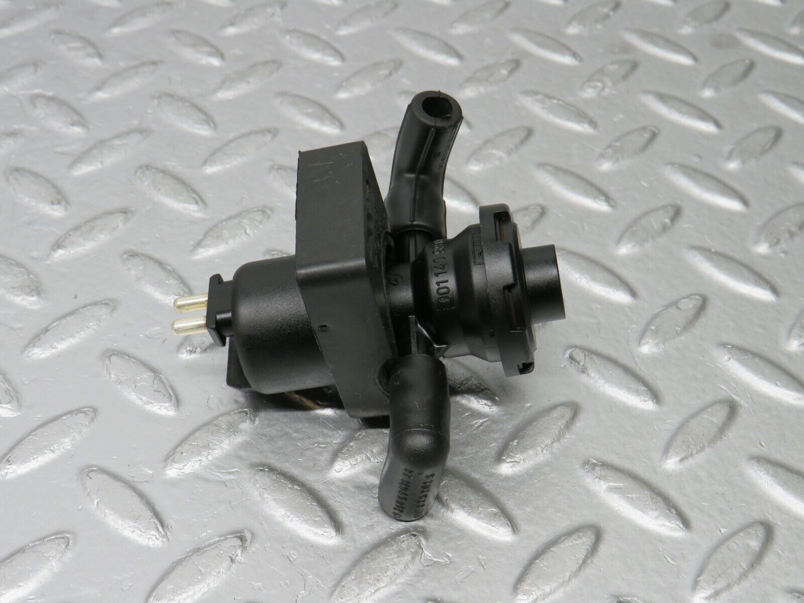 38326 Mercedes-Benz R129 280SL Coupe Fuel Regeneration Valve 0011409960 1201411240