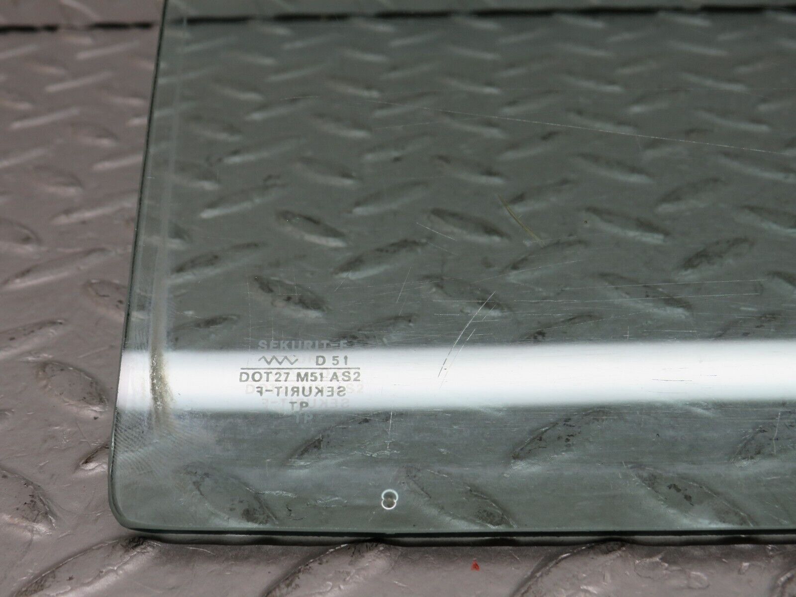 35794 Mercedes-Benz W108 Rear Left Quarter Window Glass