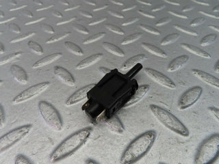 9333 Mercedes-Benz C124 300CE Coupe Door Contact Switch 0015458714