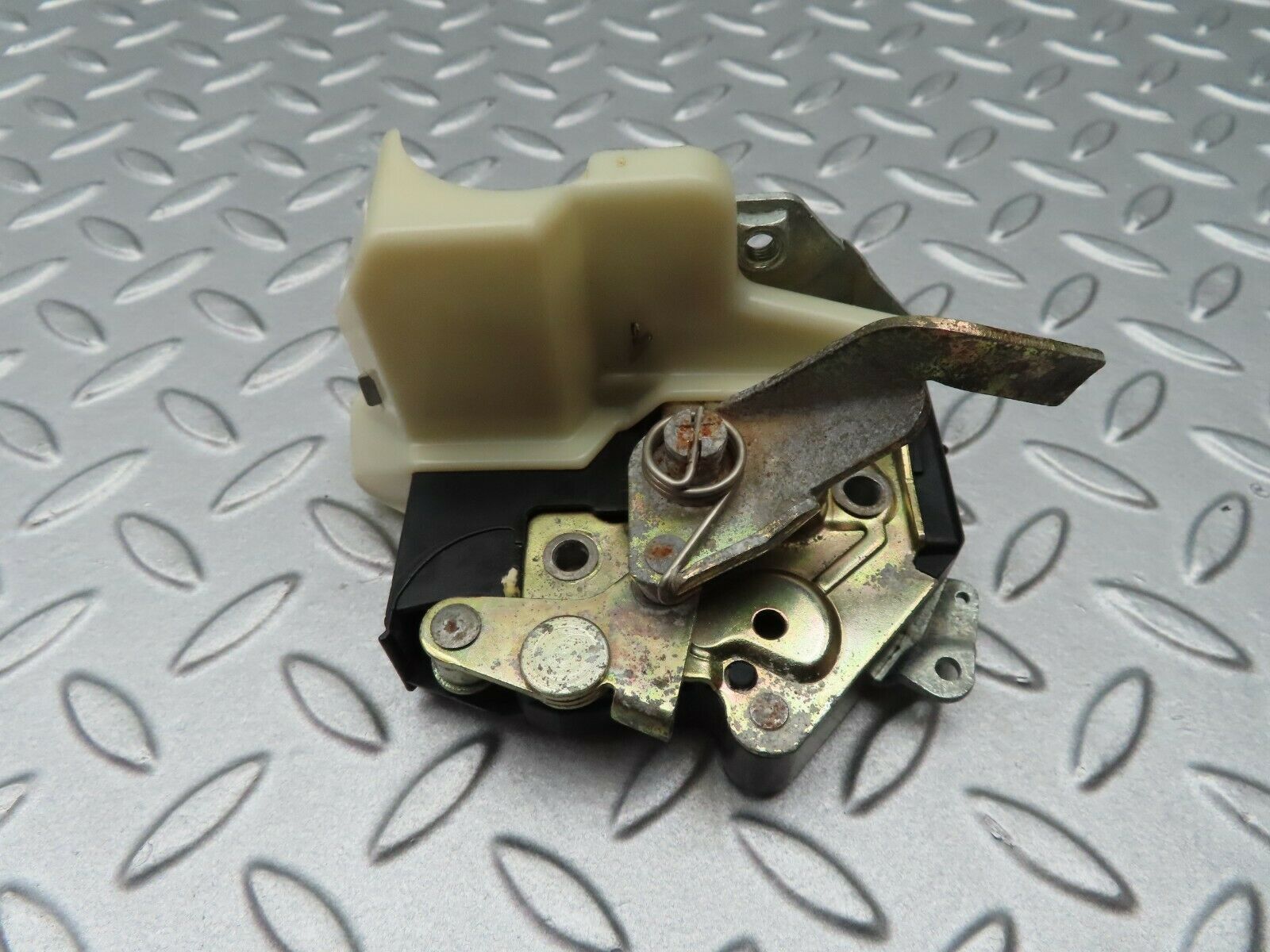 5282 Mercedes-Benz W124 230E Rear Right Door Lock Mechanism