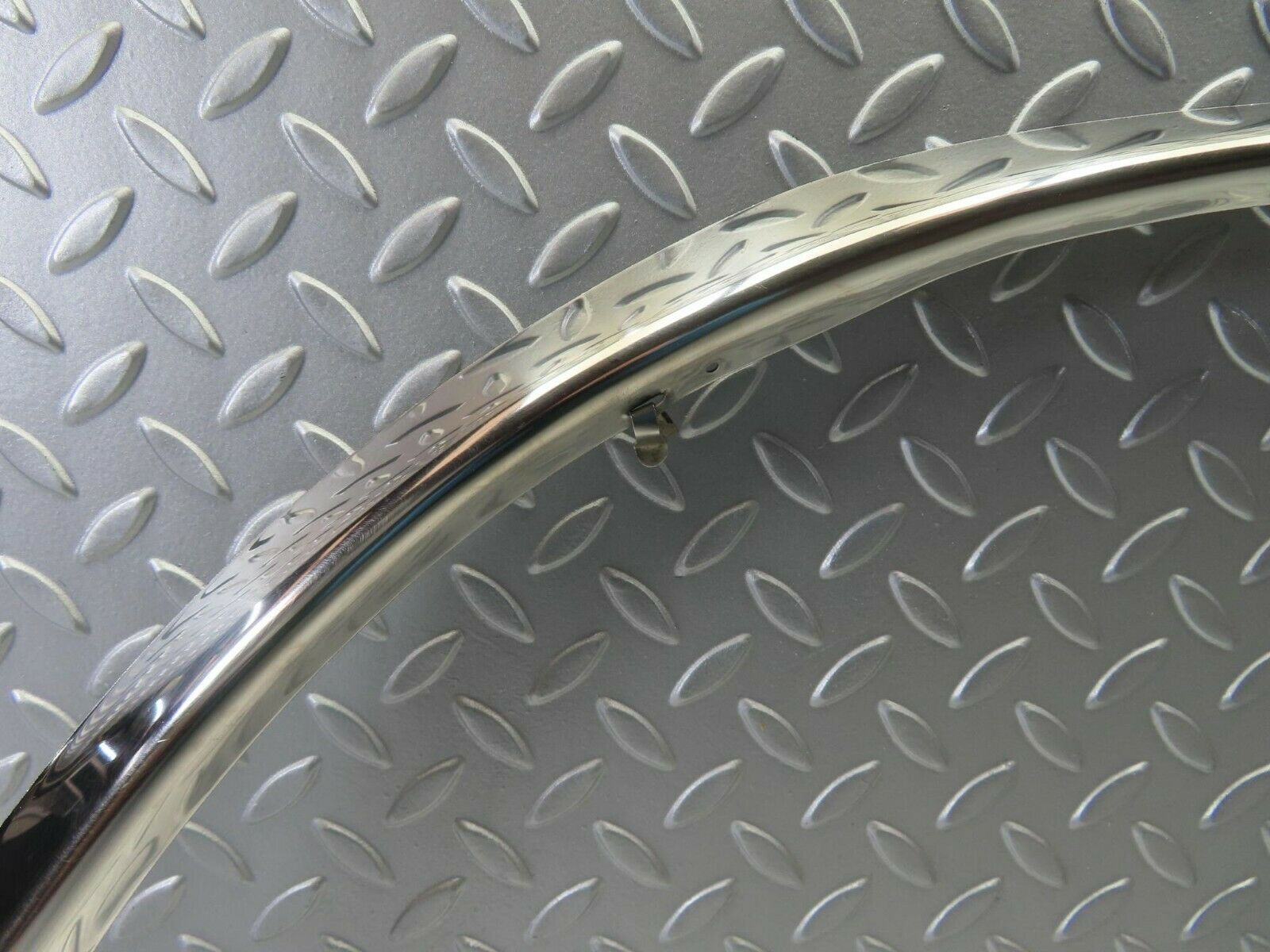 10027 Mercedes-Benz C123 230CE Coupe Wheel Arch Chrome Fender Wing Trim Front Right