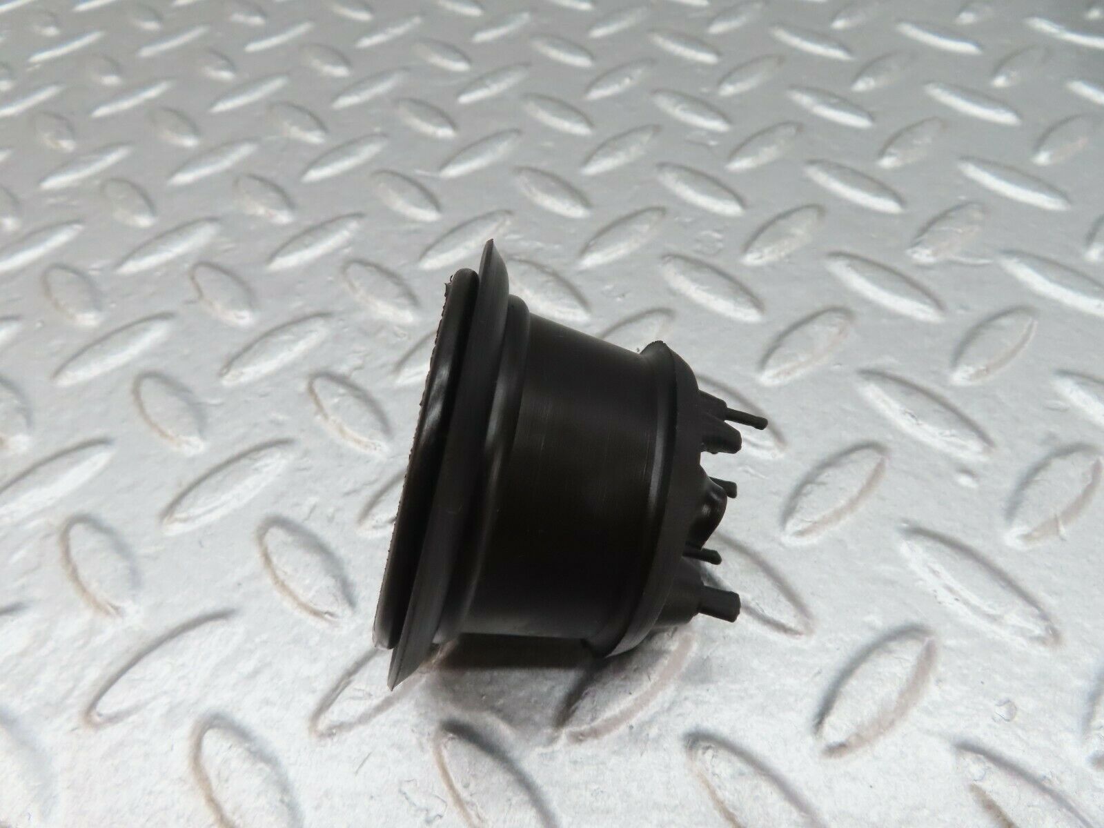 17960 Mercedes-Benz W123 200 Firewall Rubber Grommet 1239971181