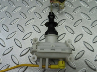 W124 Wagon rear right door lock vacuum actuator used OEM