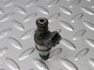 R129 SL fuel injector used OEM