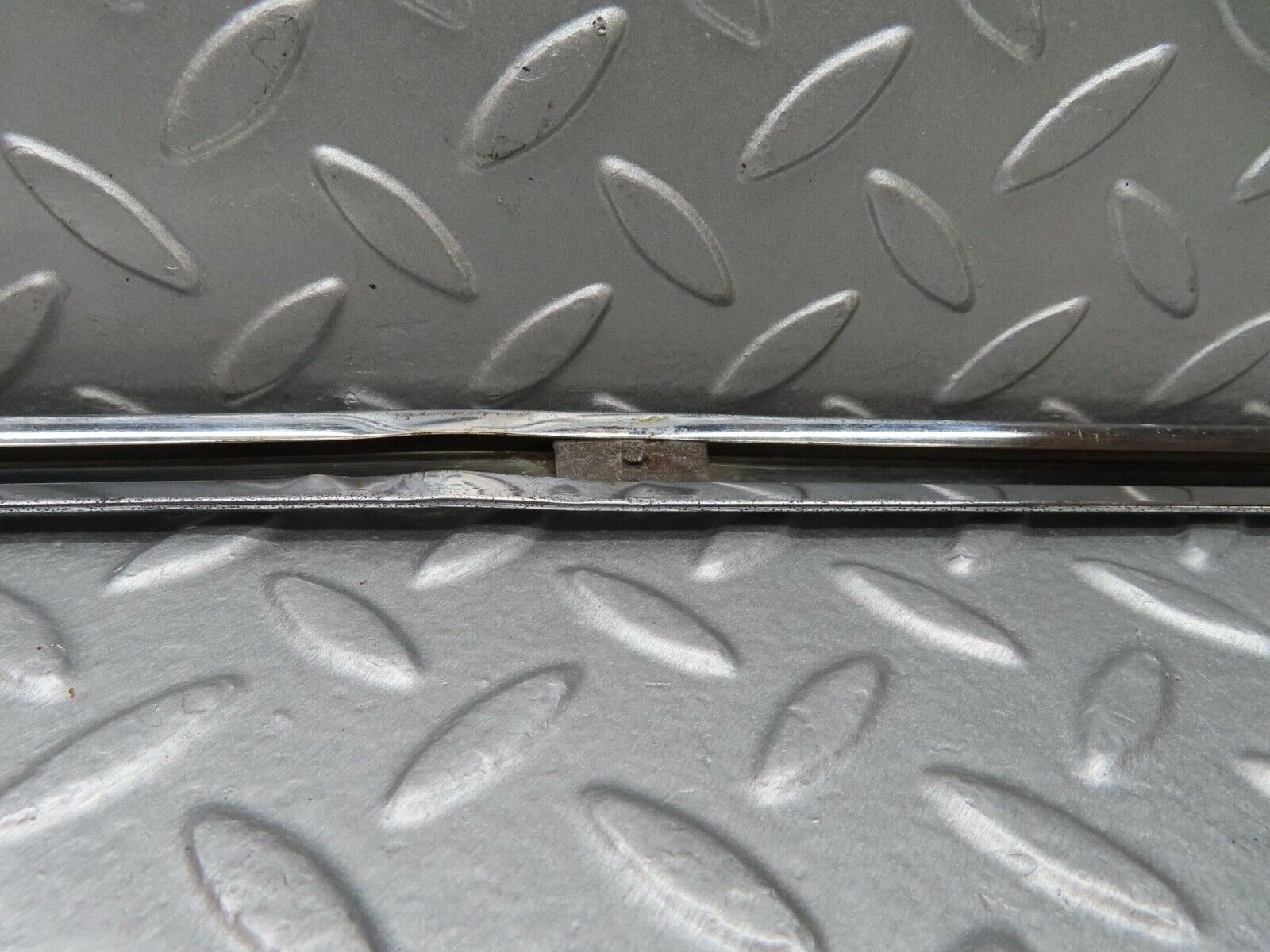 12702 Mercedes-Benz W111 220SE Rear Right Top Fender Wing Chrome Trim