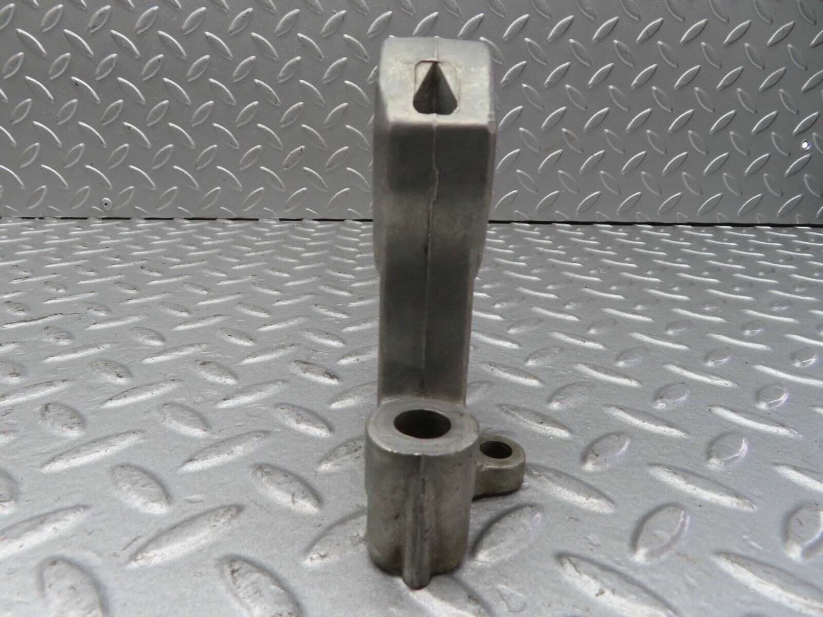 13361 Mercedes-Benz W111 230S Camshaft Tower Bearing 1140510016