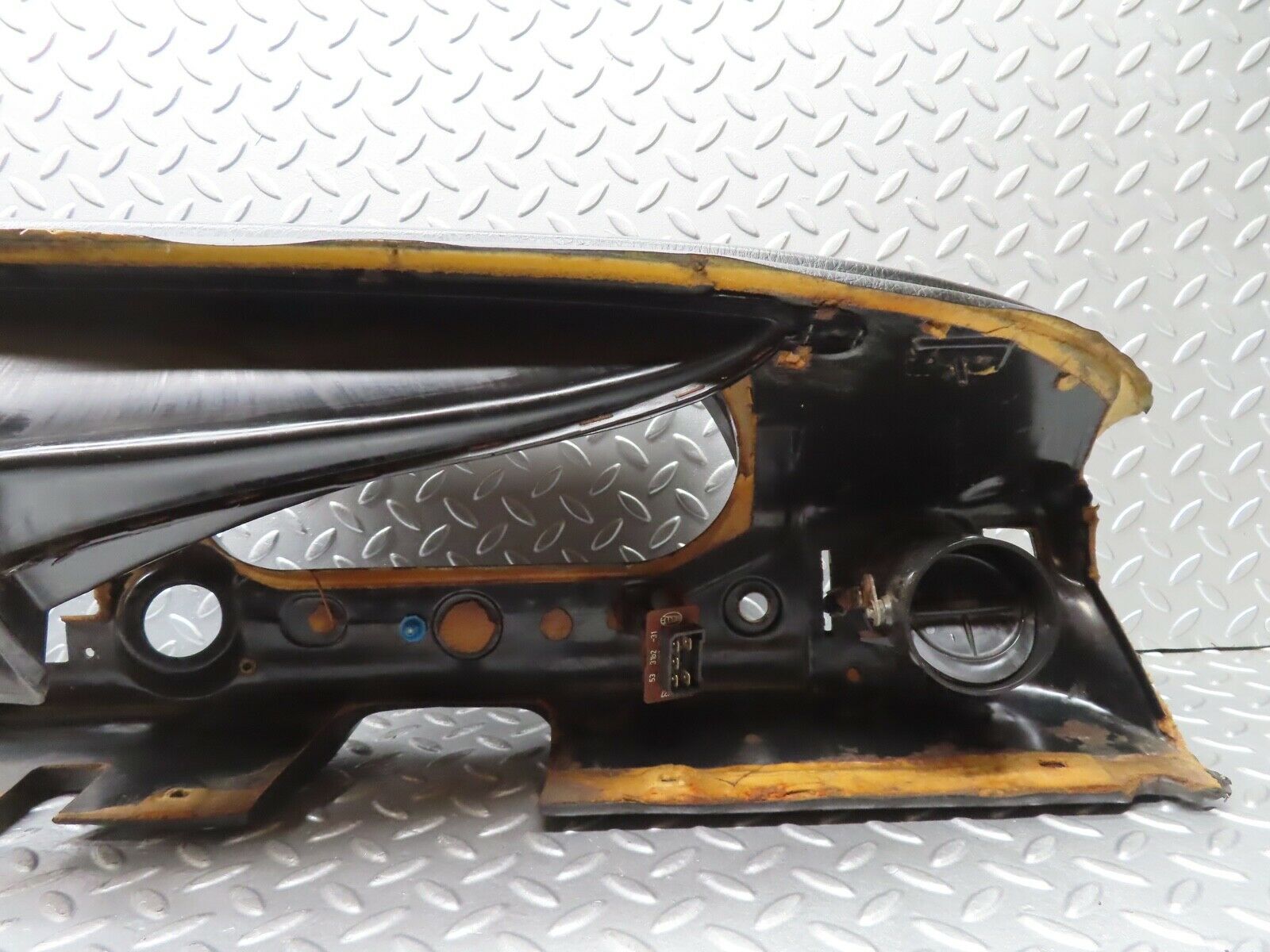 20986 Mercedes-Benz W114 250CE Coupe Dashboard Black LHD