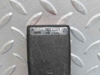 39056 Mercedes-Benz W201 190E 2.6L Front Right Seat Belt With Buckle 2018606885 1248606269