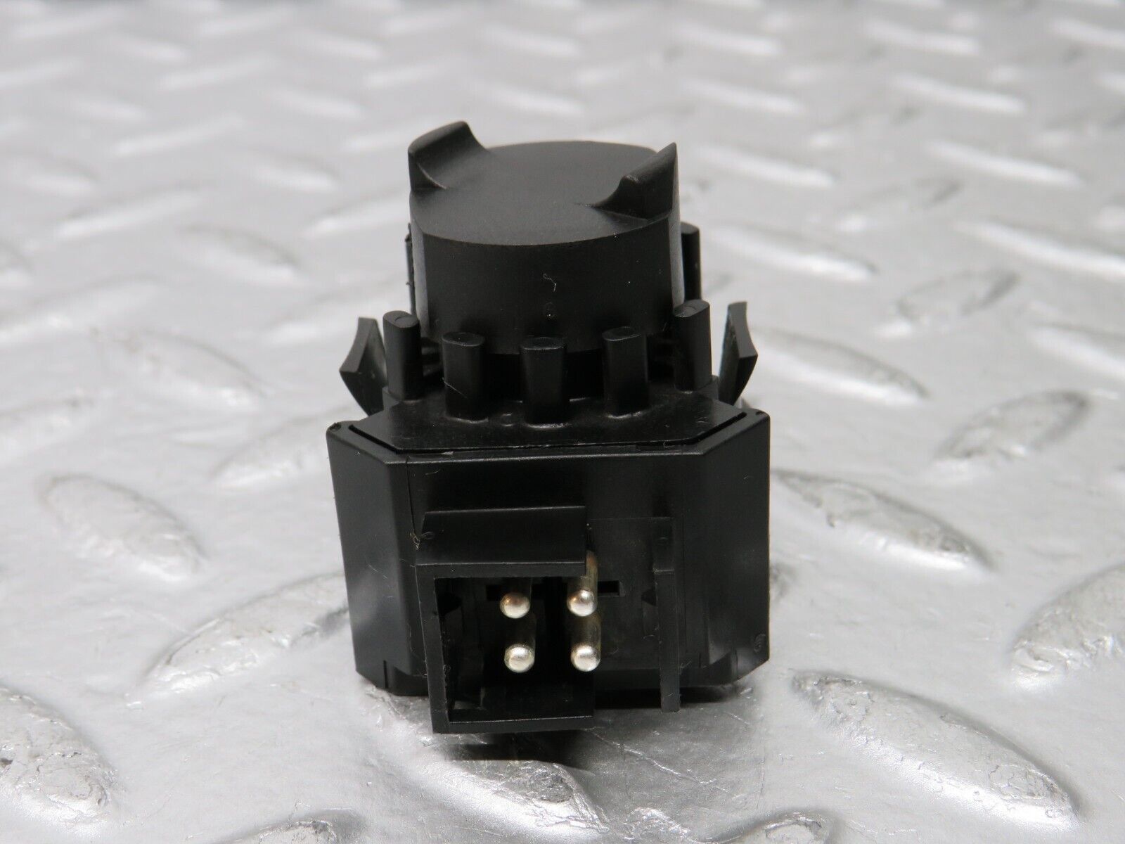 29541 Mercedes-Benz W124 230E Kick Down Switch 0025452214