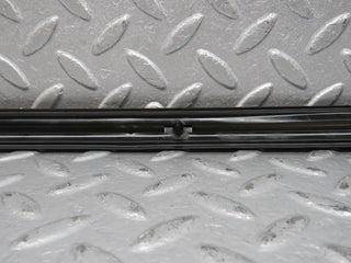 40638 Mercedes-Benz W123 300D Front Right Fender Wing Centre Moulding Trim