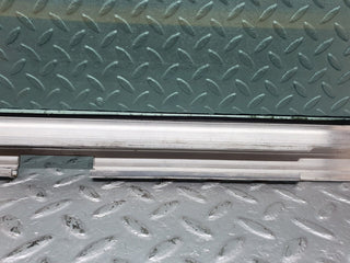 41131 Mercedes-Benz W126 300SE Front Right Door Window Glass