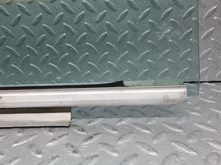 41123 Mercedes-Benz W126 300SE Rear Left Door Window Glass