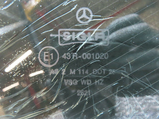 21602 Mercedes-Benz W126 300SE Rear Heated Windscreen Glass