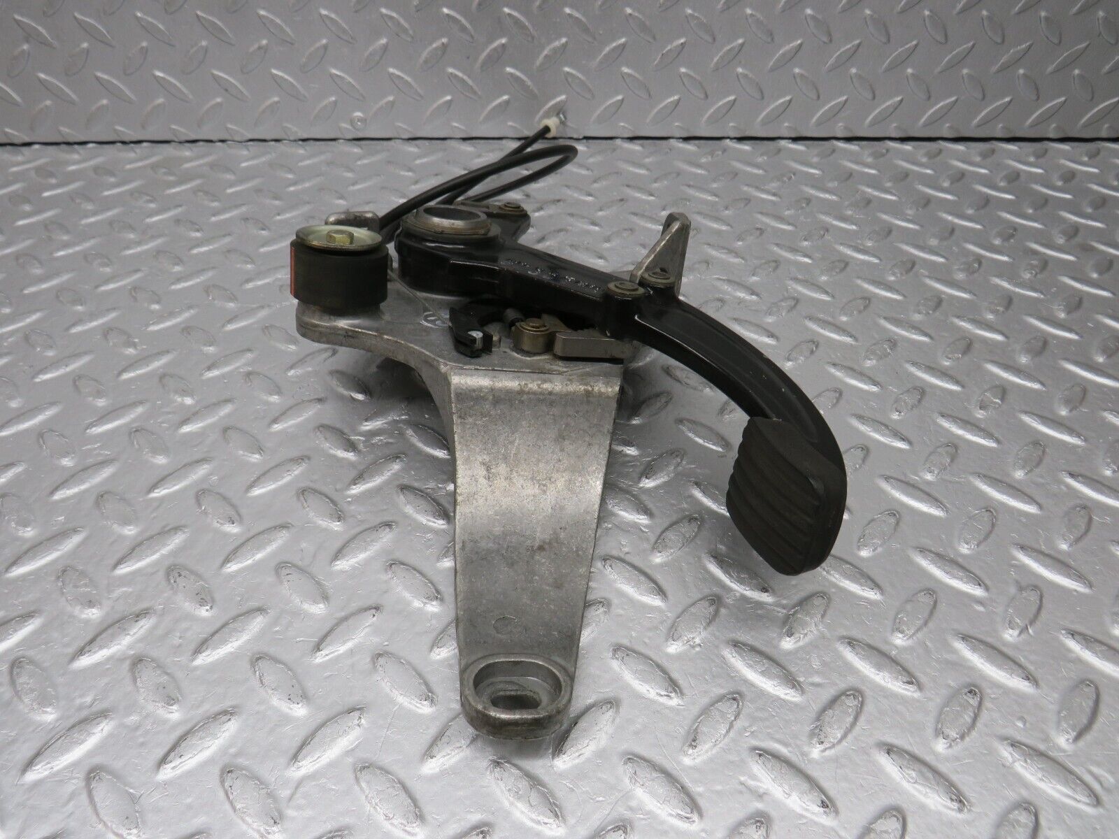 38435 Mercedes-Benz R129 280SL Coupe Parking Brake Pedal 1294270336 1294270101