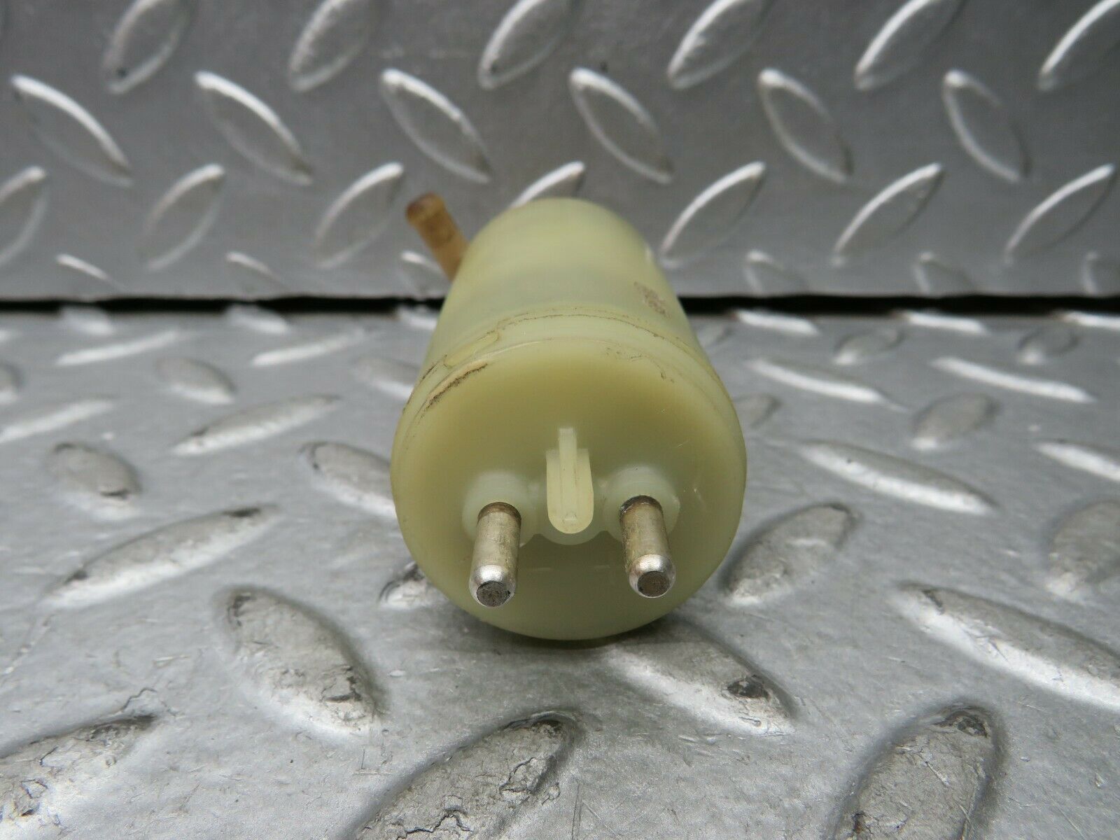 22142 Mercedes-Benz S123 280TE Wagon Windscreen Washer Pump