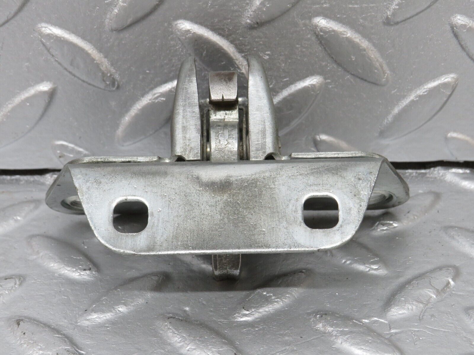 40290 Mercedes-Benz W110 230 Trunk Lock Latch