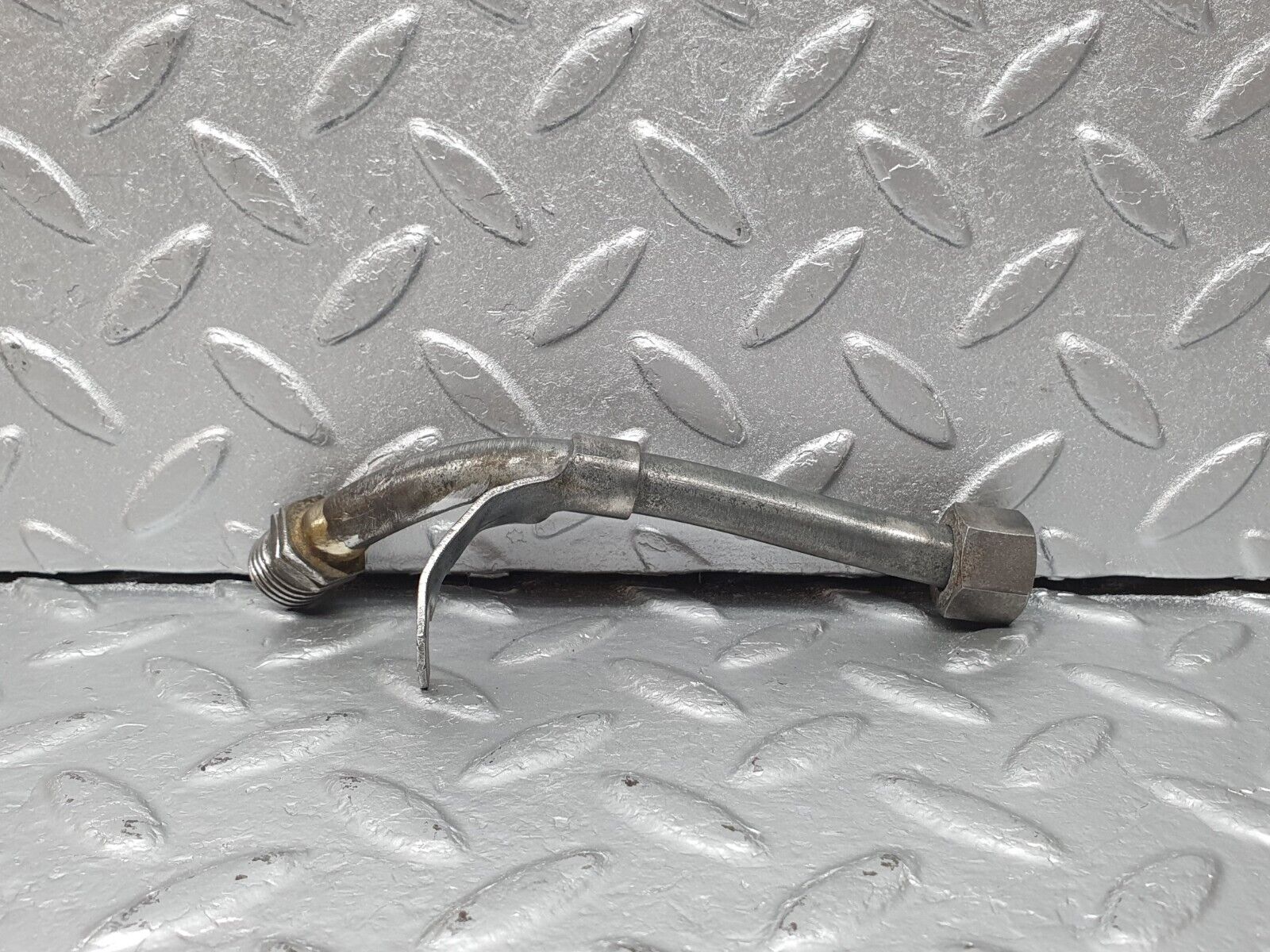 41347 Mercedes-Benz R107 450SL Intake Manifold Brake Servo Pipe