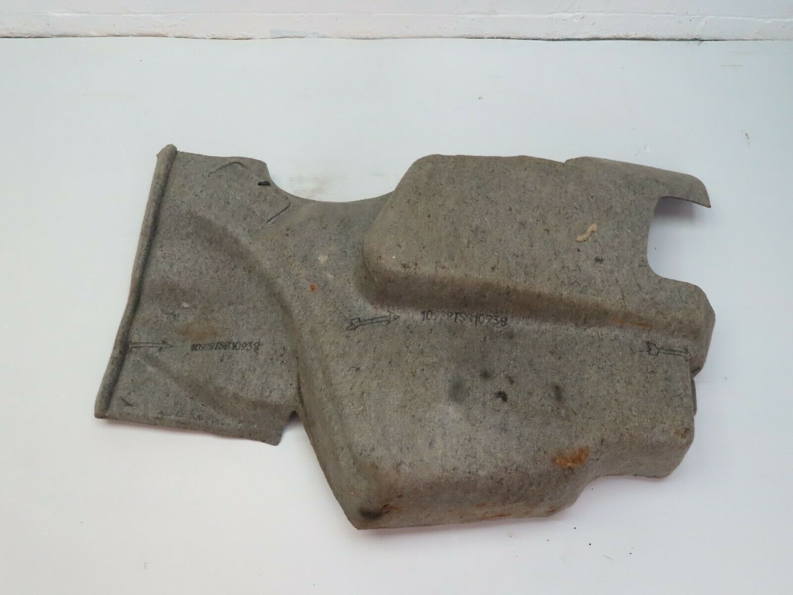 5454 Mercedes-Benz W124 230E Rear Left Trunk Panel