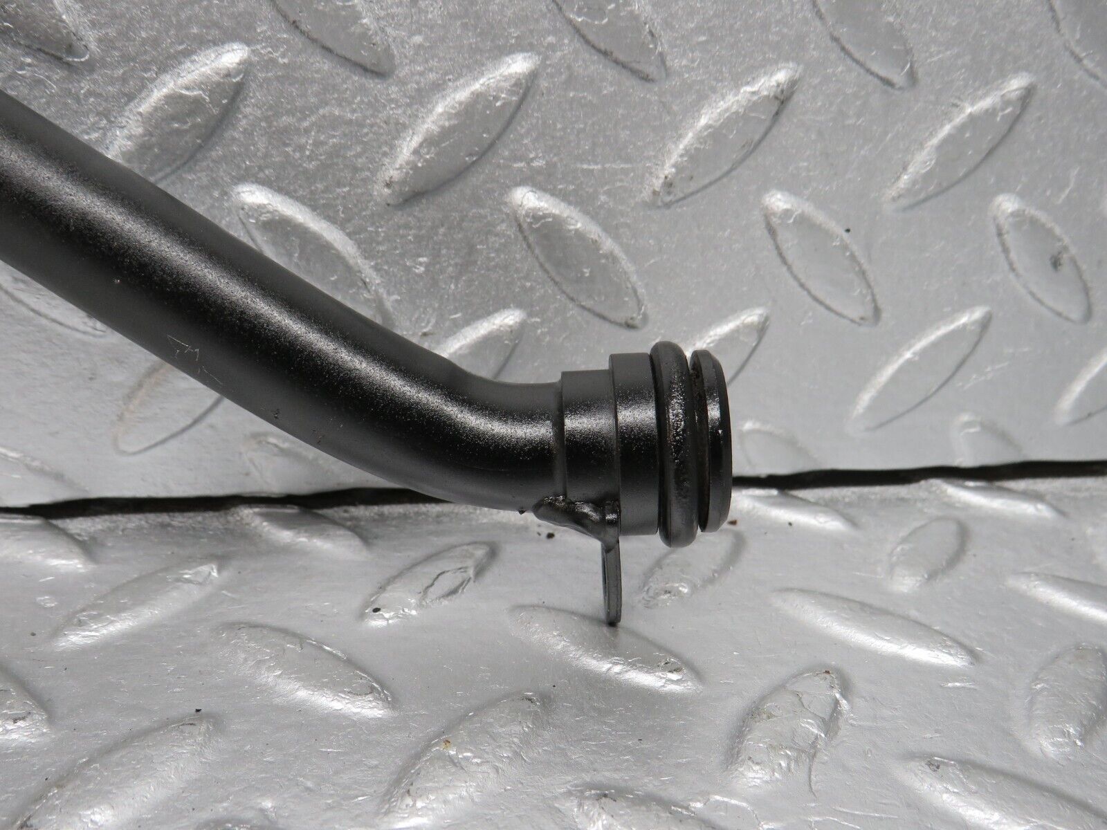 39581 Mercedes-Benz R129 320SL Coupe Coolant Pipe