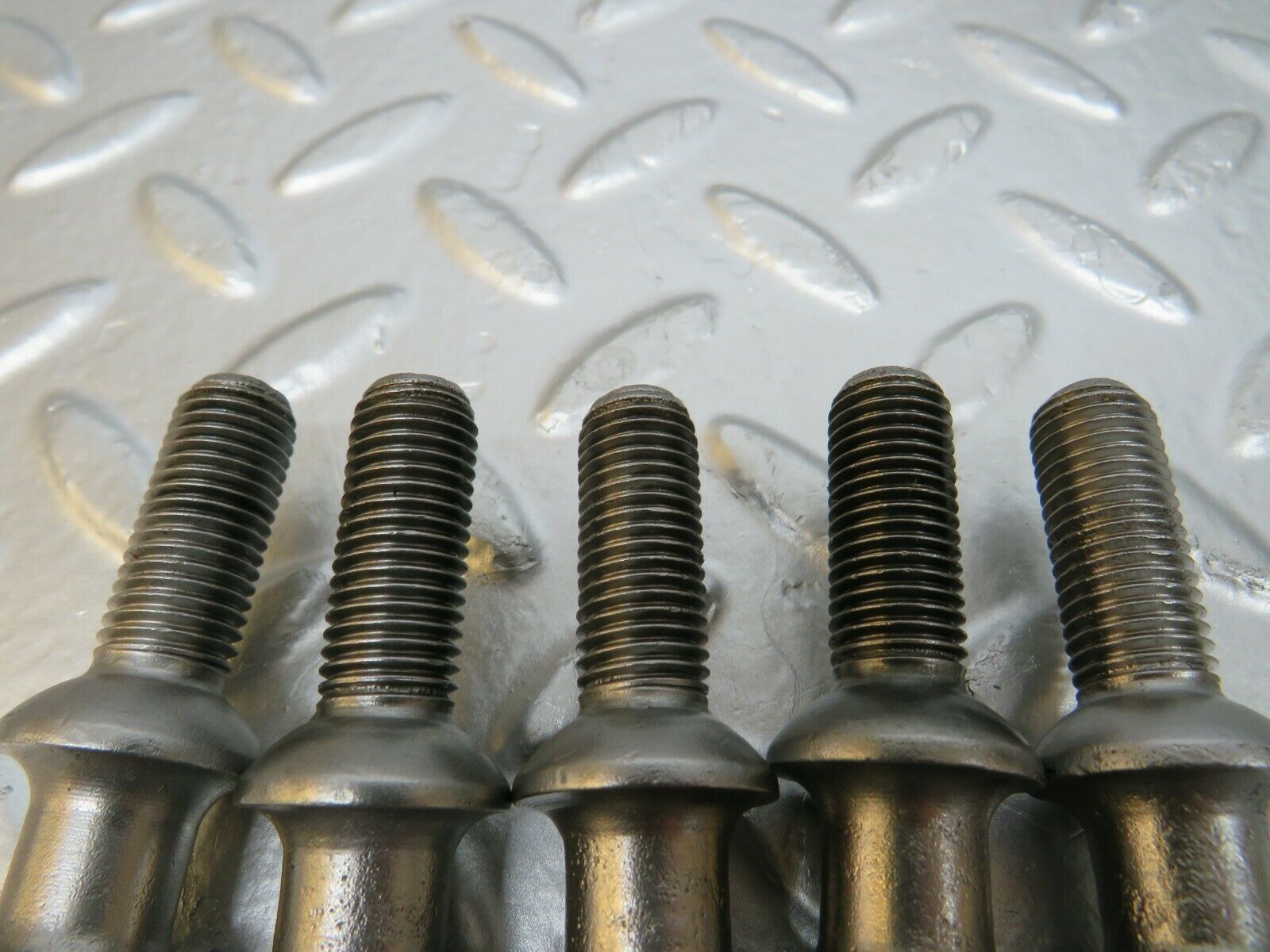 24575 Mercedes-Benz 5x Alloy Wheel Lug Bolt M12x1.5