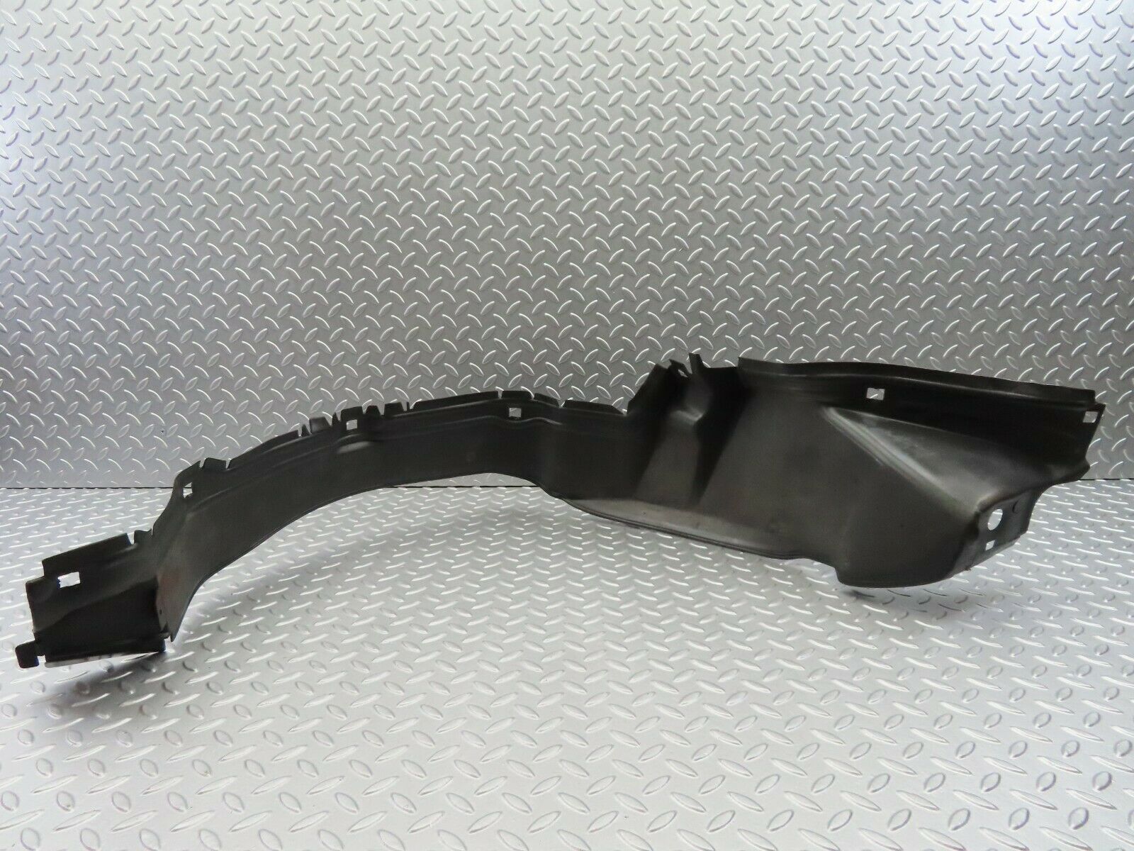 6783 Mercedes-Benz S124 E220 Wagon Mudguard Panelling Front Right 1248840835