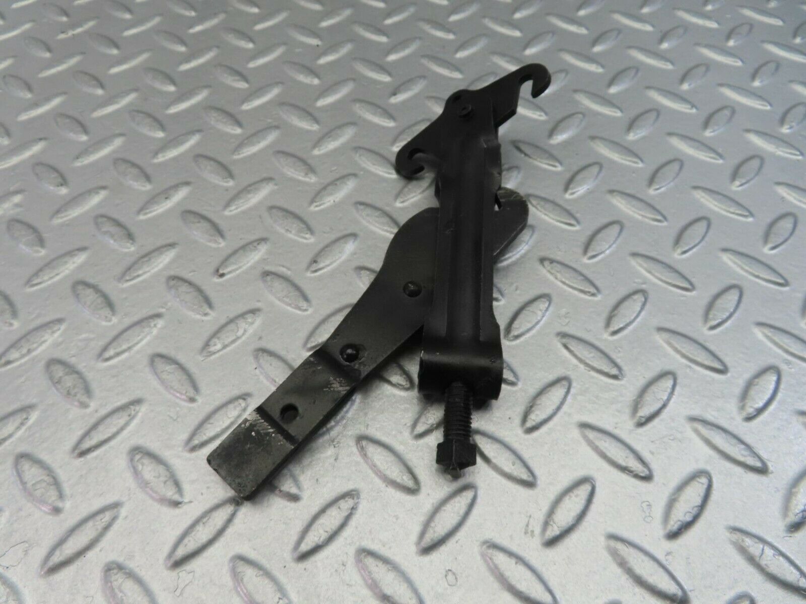10020 Mercedes-Benz C123 230CE Coupe Handbrake Adjusting Handbrake Regulator