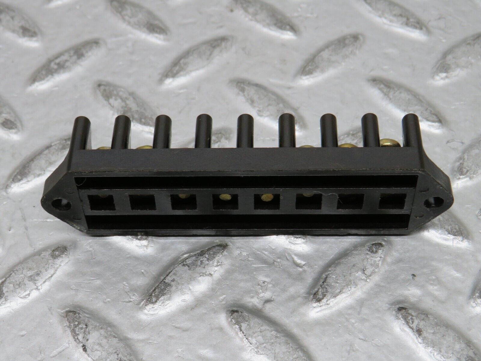 28492 Mercedes-Benz S123 240D Wagon Cable Wire Connector