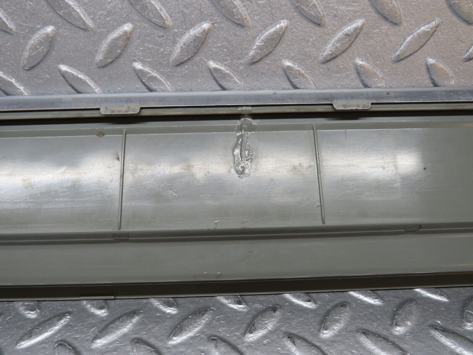 39521 Mercedes-Benz R129 320SL Coupe Left Door Sill Grey 1296800335