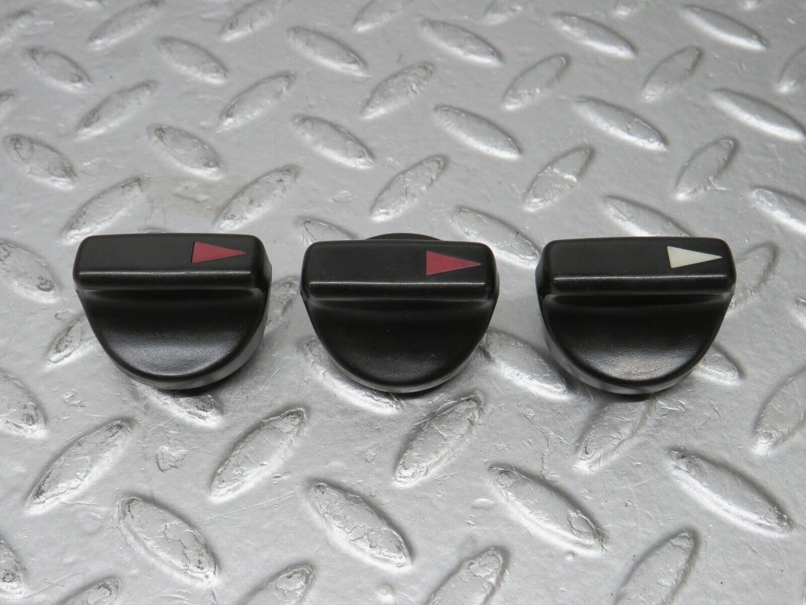 36706 Mercedes-Benz W201 190E 2.0L Heater Control Knob Set