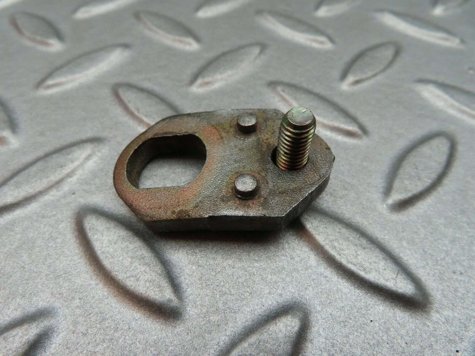 5130 Mercedes-Benz R107 350SL Coupe Fuel Injector Bracket