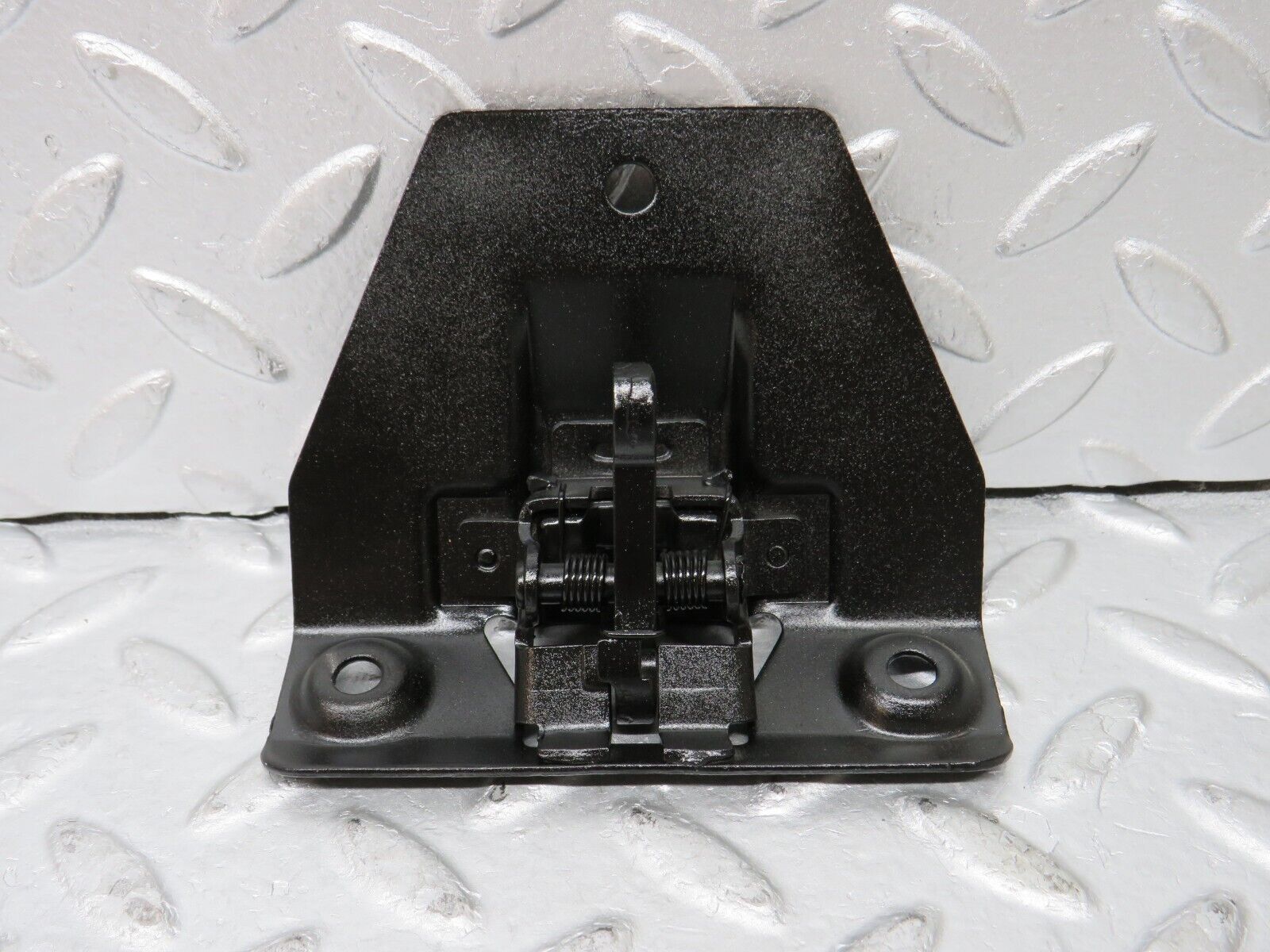 35341 Mercedes-Benz R107 280SL Trunk Boot Lock Latch 1137500285