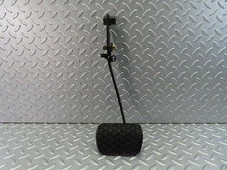 10495 Mercedes-Benz W201 190E Brake Pedal 1232910082