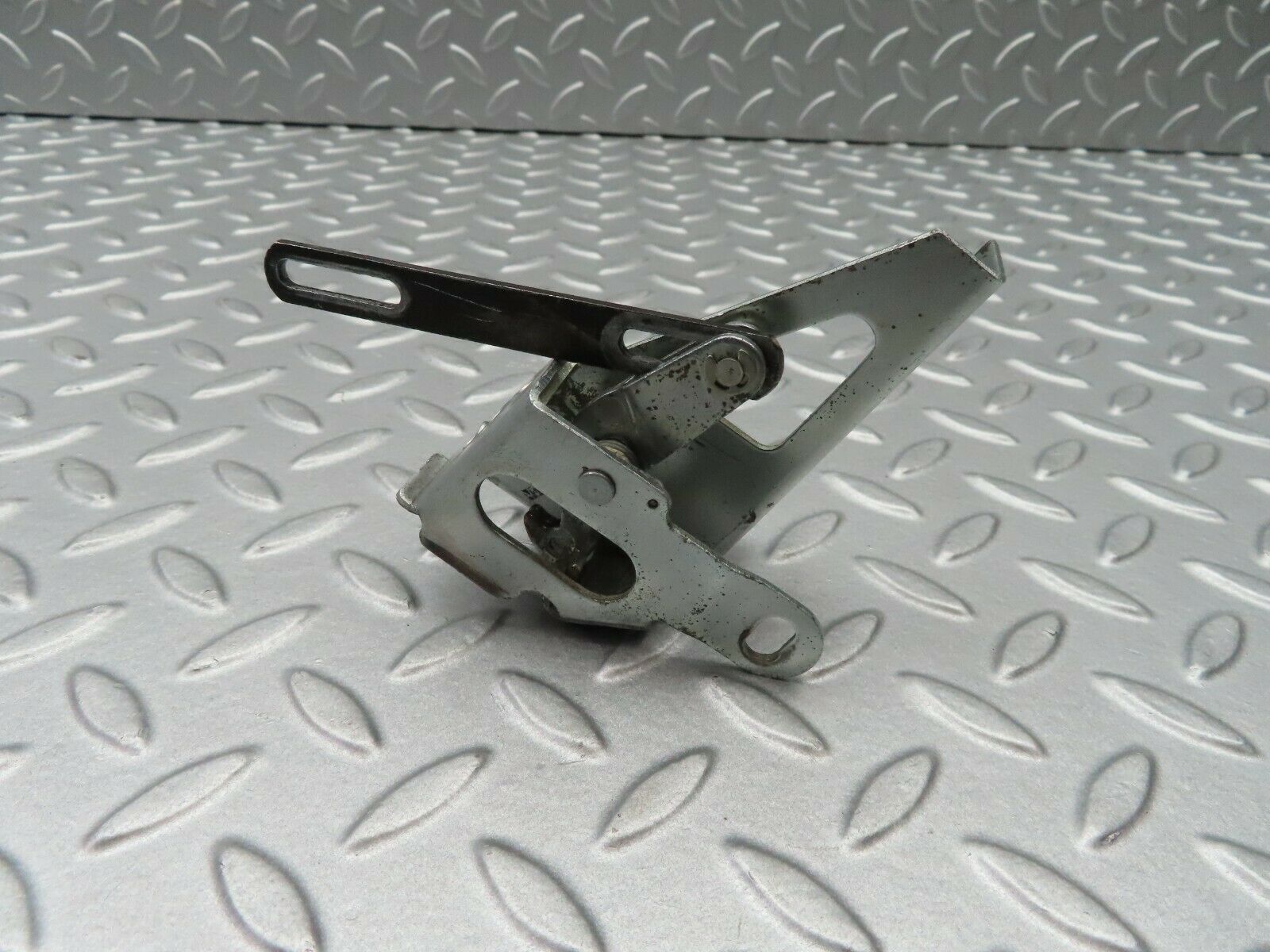 5186 Mercedes-Benz R107 350SL Coupe Soft Top Mechanism Lock Left