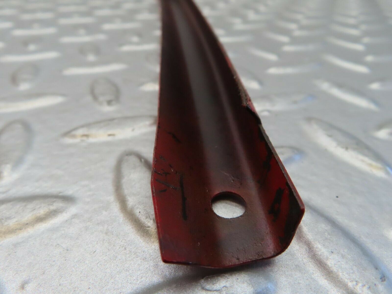 15784 Mercedes-Benz R107 450SL Front Fender Wing Cross Bar