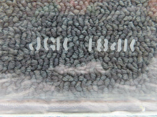 W108 rear right quarter window glass used OEM