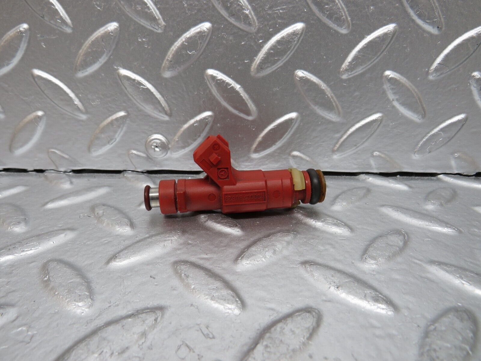 24910 Mercedes-Benz W140 S320 Fuel Injector Bosch 0000788623