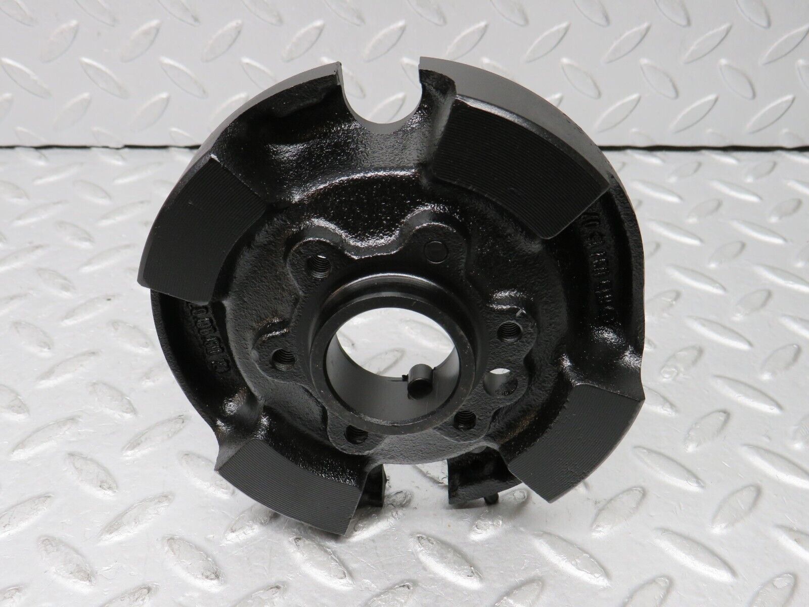 35899 Mercedes-Benz 240D OM616.912 Crankshaft Vibration  6150311507