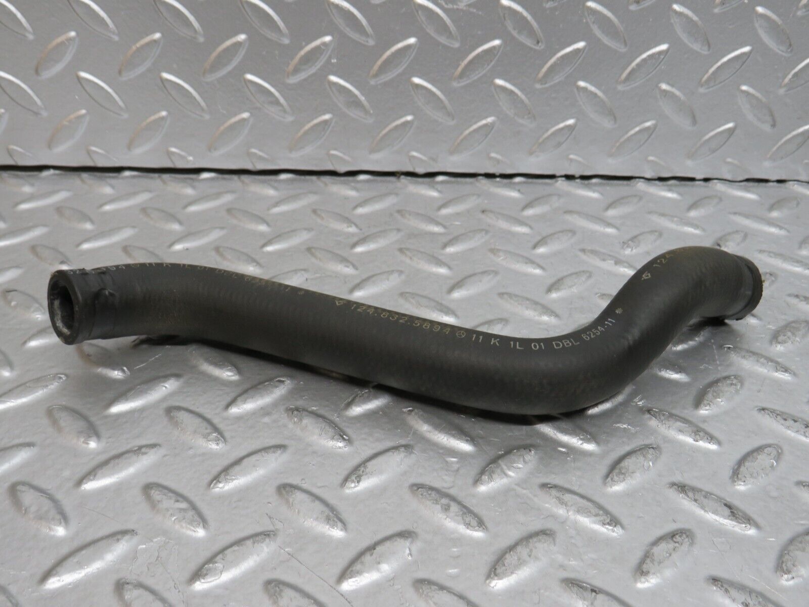 29562 Mercedes-Benz W124 230E Water Hose Pipe 1248325894