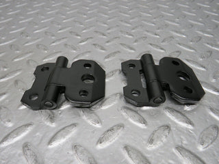 30864 Mercedes-Benz W201 190E 2.0L Left Door Hinge Pair